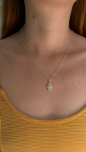 Cargar imagen en el visor de la galería, Collares de Plata
