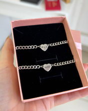 Cargar imagen en el visor de la galería, Pulseras personalizadas
