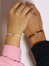 Cargar imagen en el visor de la galería, Pulseras Love
