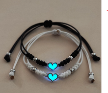 Cargar imagen en el visor de la galería, Pulseras Love
