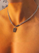 Cargar imagen en el visor de la galería, Collar Bardian
