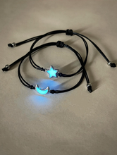 Cargar imagen en el visor de la galería, Pulseras de Estrella y Luna
