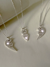 Cargar imagen en el visor de la galería, Collares Triple "BFF"
