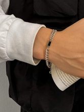 Cargar imagen en el visor de la galería, Pulsera asimétrica Black
