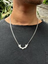 Cargar imagen en el visor de la galería, Collares de Duki
