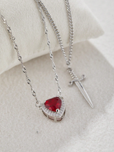 Cargar imagen en el visor de la galería, Collares de Corazón y Espada

