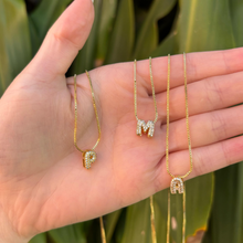 Cargar imagen en el visor de la galería, Collares con Iniciales
