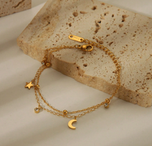 Cargar imagen en el visor de la galería, Pulsera Luna &amp; Estrella
