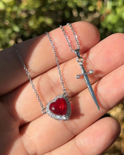 Cargar imagen en el visor de la galería, Collares de Corazón y Espada
