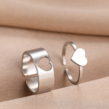 Cargar imagen en el visor de la galería, Anillos de corazón
